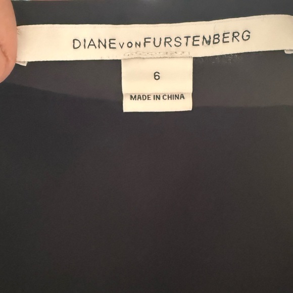 DVF Diane Von Furstenberg SIZE 6 Della black faux wrap sheath mini dress - Picture 8 of 11